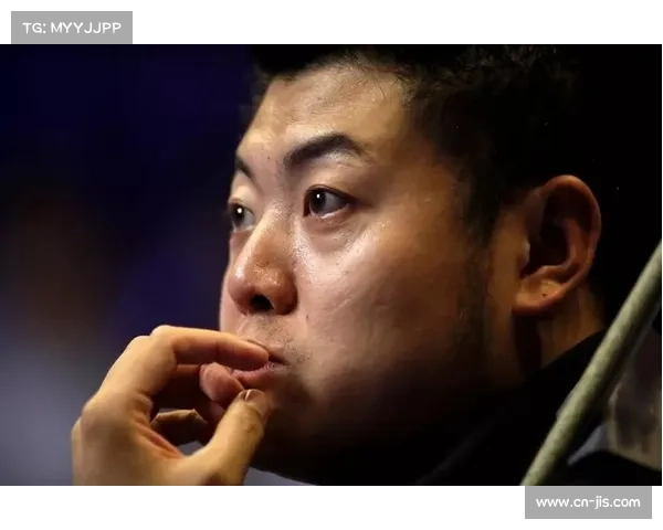 英超裁判兹韦尔因涉假球丑闻被禁赛，背后真相引发广泛关注