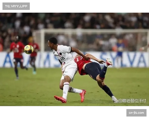 巴黎市政府与巴黎FC合作，启动“足球进社区”青少年公益项目